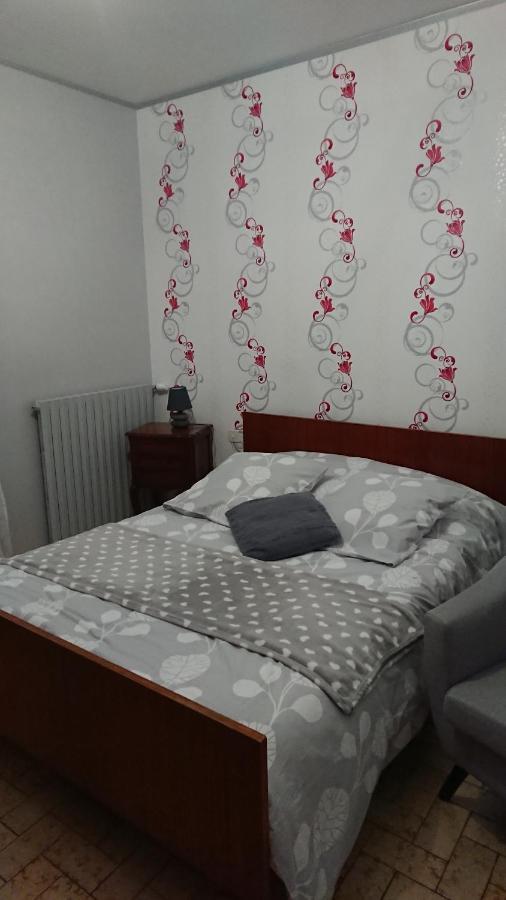 Oldani Apartamento Antran Exterior foto